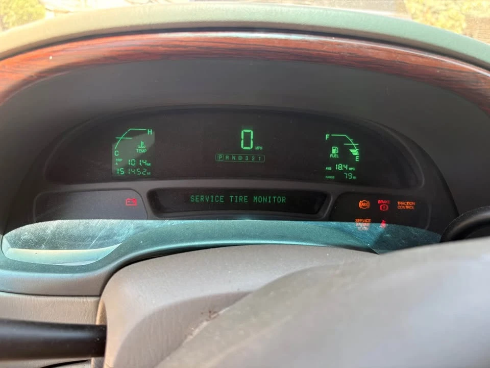 2003 Cadillac DeVille 8th Gen - Image 5 of 6