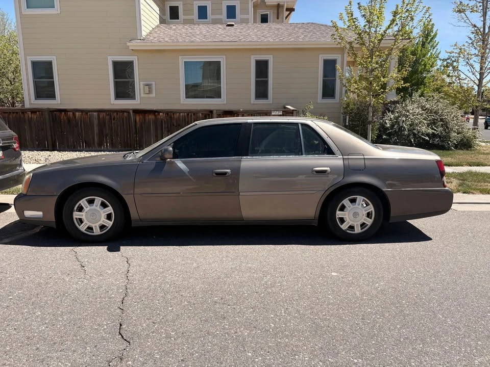 2003 Cadillac DeVille 8th Gen - Image 2 of 6