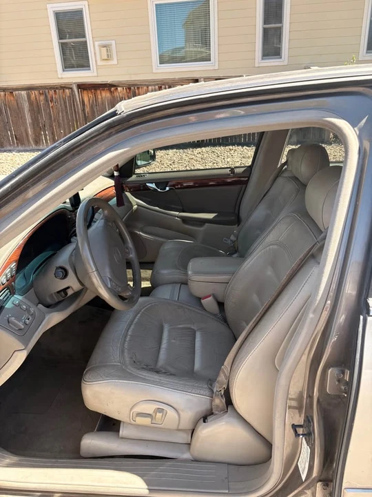 2003 Cadillac DeVille 8th Gen - Image 4 of 6