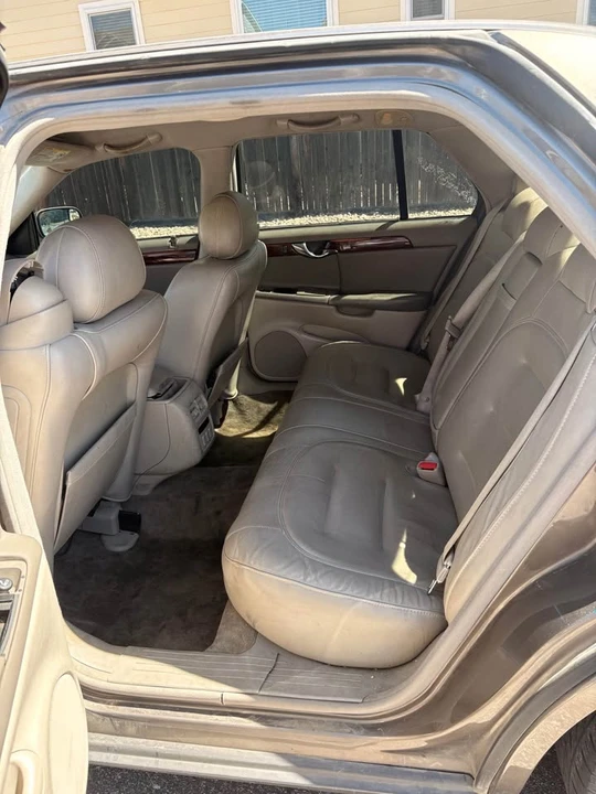 2003 Cadillac DeVille 8th Gen - Image 3 of 6