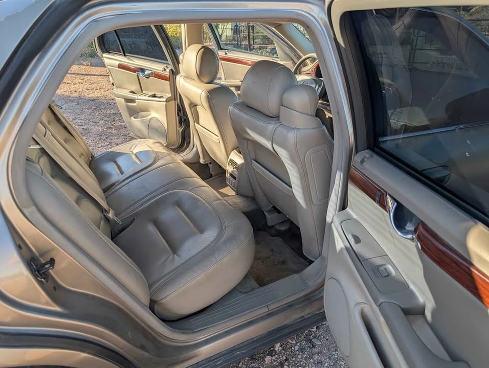 2003 Cadillac DeVille 8th Gen - Image 7 of 12