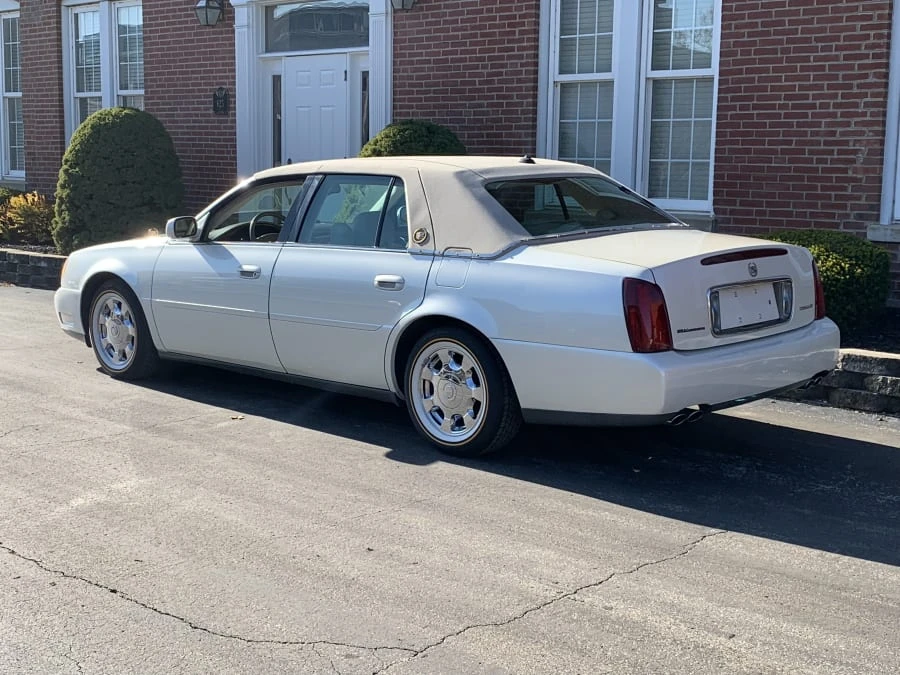 2003 Cadillac DeVille 8th Gen - Image 3 of 8