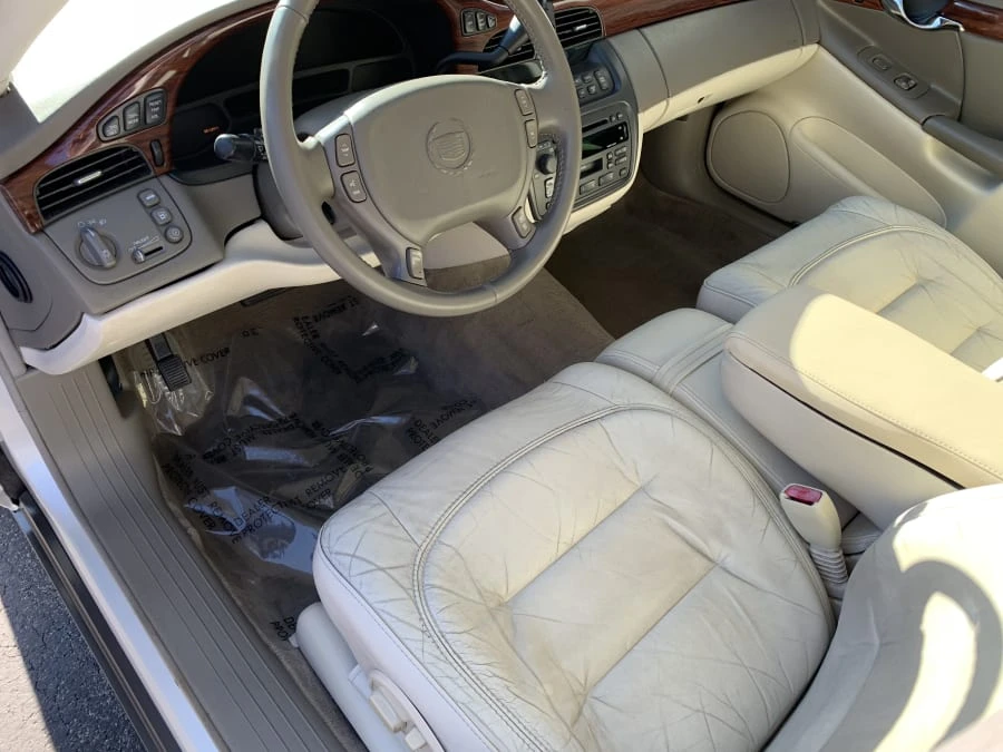 2003 Cadillac DeVille 8th Gen - Image 4 of 8