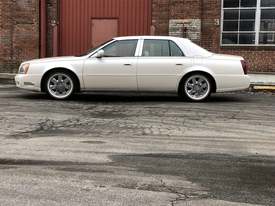2003 Cadillac DeVille 8th Gen - Image 2 of 6