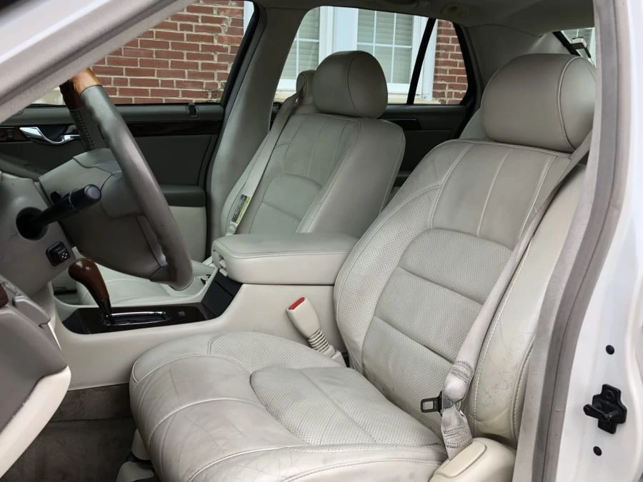 2003 Cadillac DeVille 8th Gen - Image 5 of 6