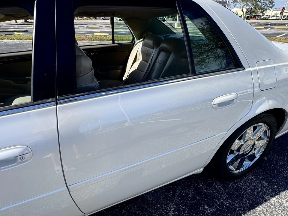2003 Cadillac DeVille 8th Gen - Image 19 of 31