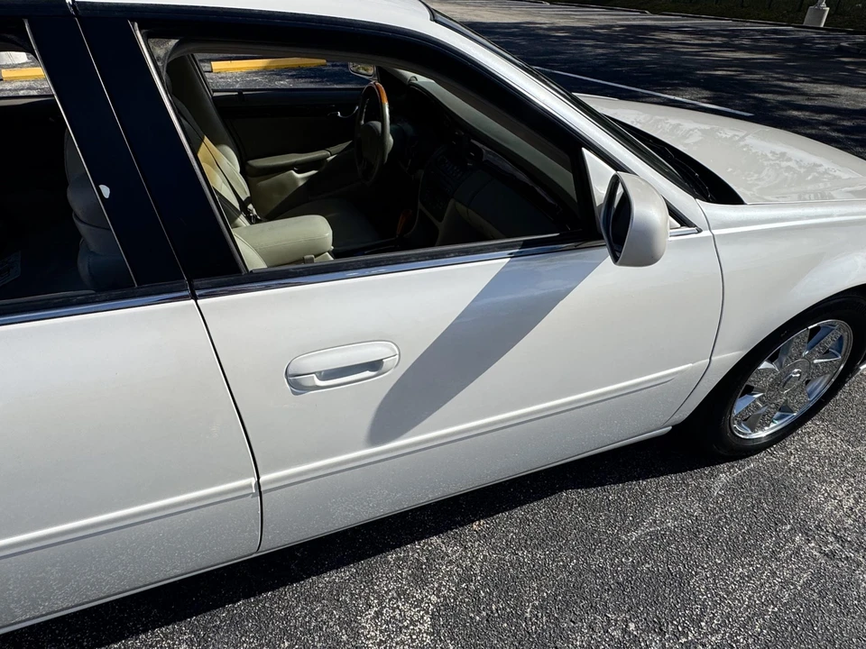 2003 Cadillac DeVille 8th Gen - Image 24 of 31