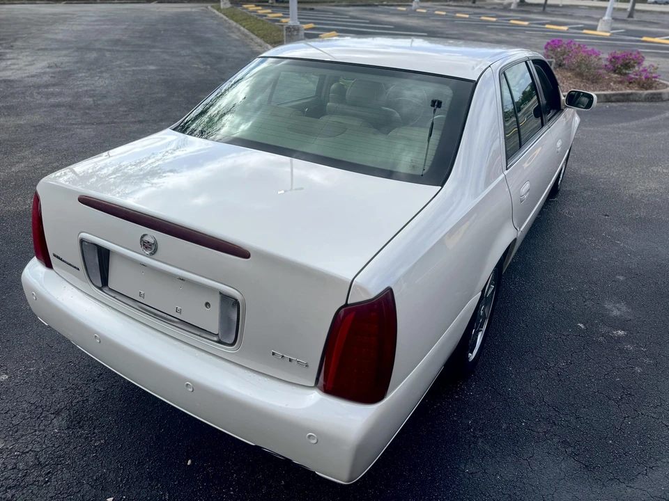 2003 Cadillac DeVille 8th Gen - Image 12 of 31