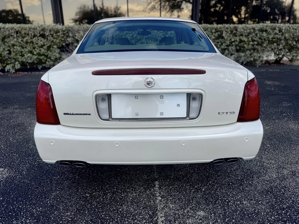 2003 Cadillac DeVille 8th Gen - Image 10 of 31