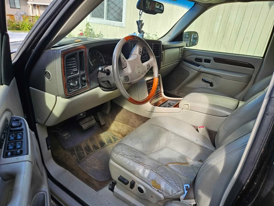 2003 Cadillac Escalade & EXT 2nd Gen - Image 2 of 6