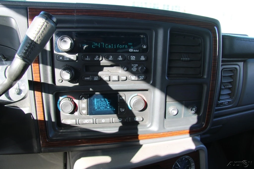 2003 Cadillac Escalade & EXT 2nd Gen - Image 16 of 21