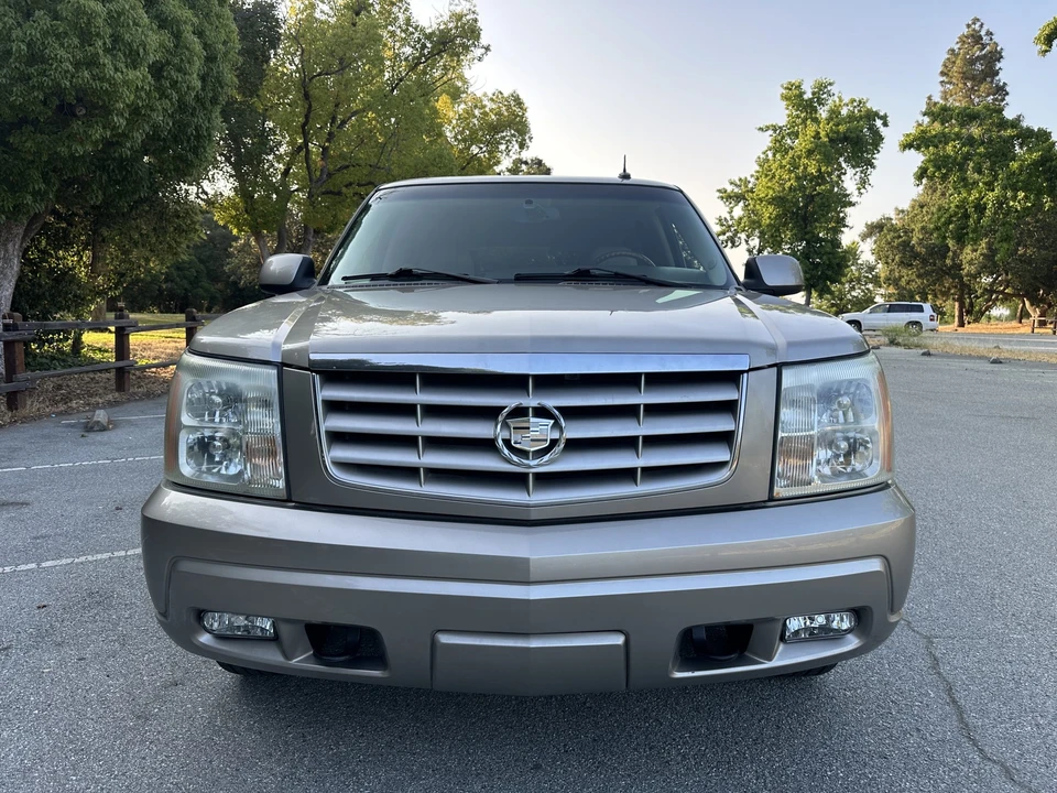 2003 Cadillac Escalade & EXT 2nd Gen - Image 12 of 31