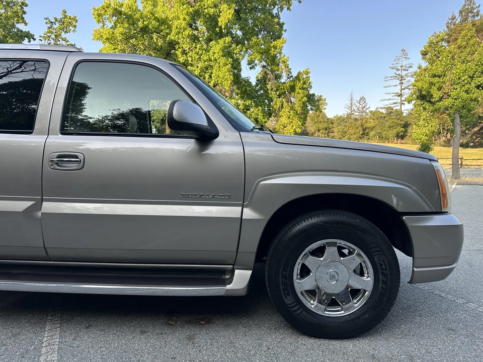 2003 Cadillac Escalade & EXT 2nd Gen - Image 17 of 31