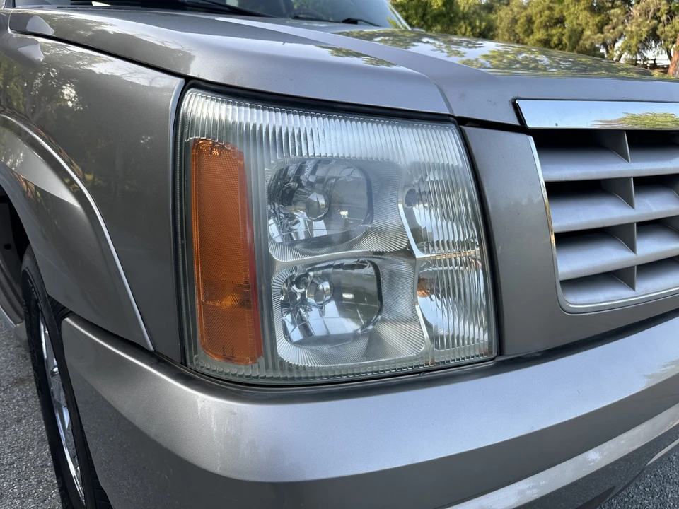 2003 Cadillac Escalade & EXT 2nd Gen - Image 19 of 31