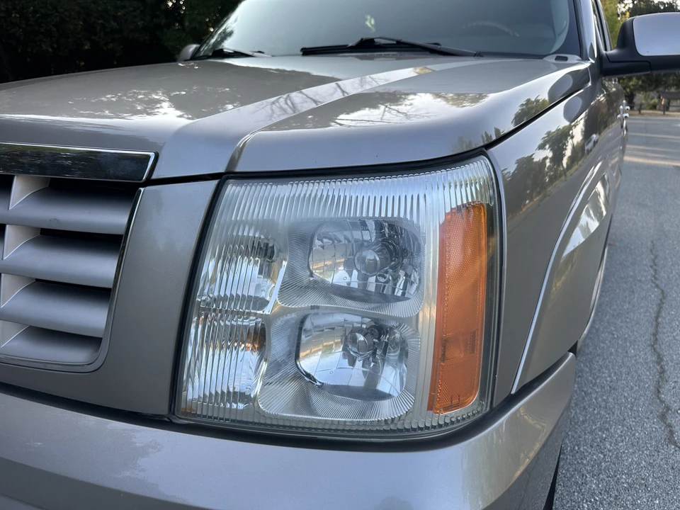 2003 Cadillac Escalade & EXT 2nd Gen - Image 20 of 31