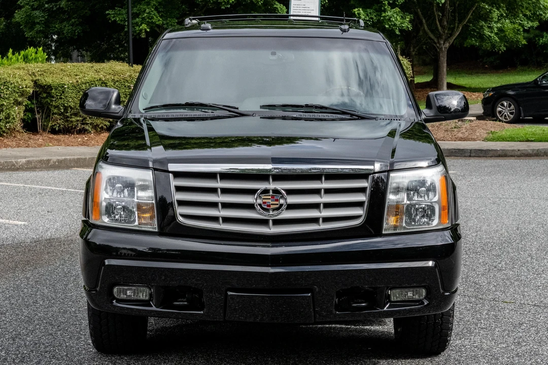 2003 Cadillac Escalade & EXT 2nd Gen - Image 2 of 31