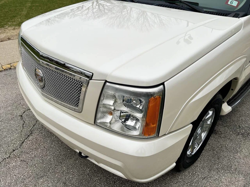 2003 Cadillac Escalade & EXT 2nd Gen - Image 3 of 31