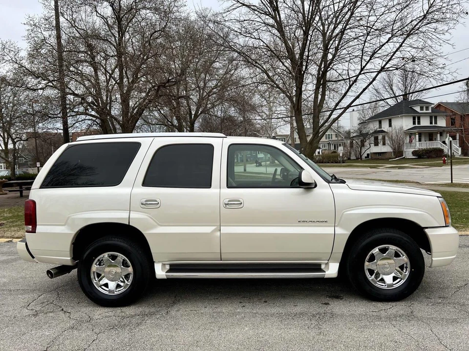 2003 Cadillac Escalade & EXT 2nd Gen - Image 11 of 31