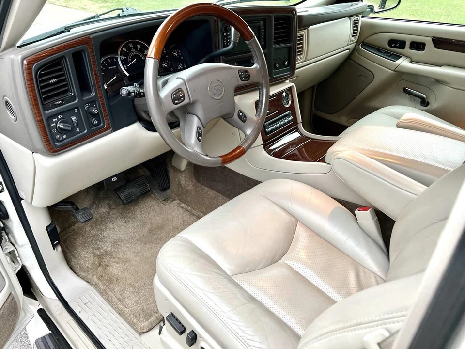 2003 Cadillac Escalade & EXT 2nd Gen - Image 27 of 31