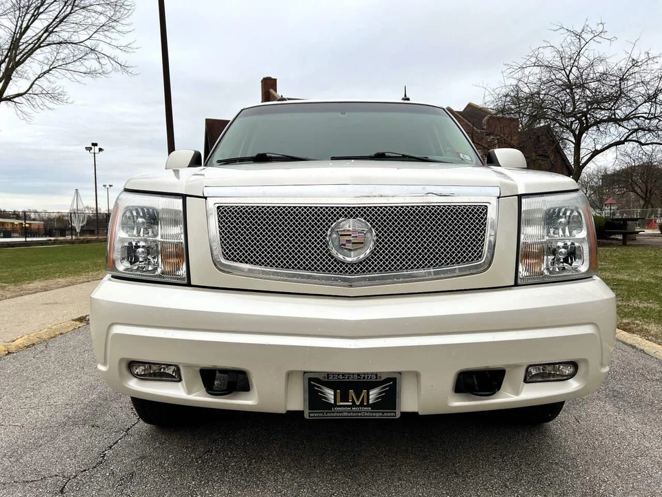 2003 Cadillac Escalade & EXT 2nd Gen - Image 4 of 31