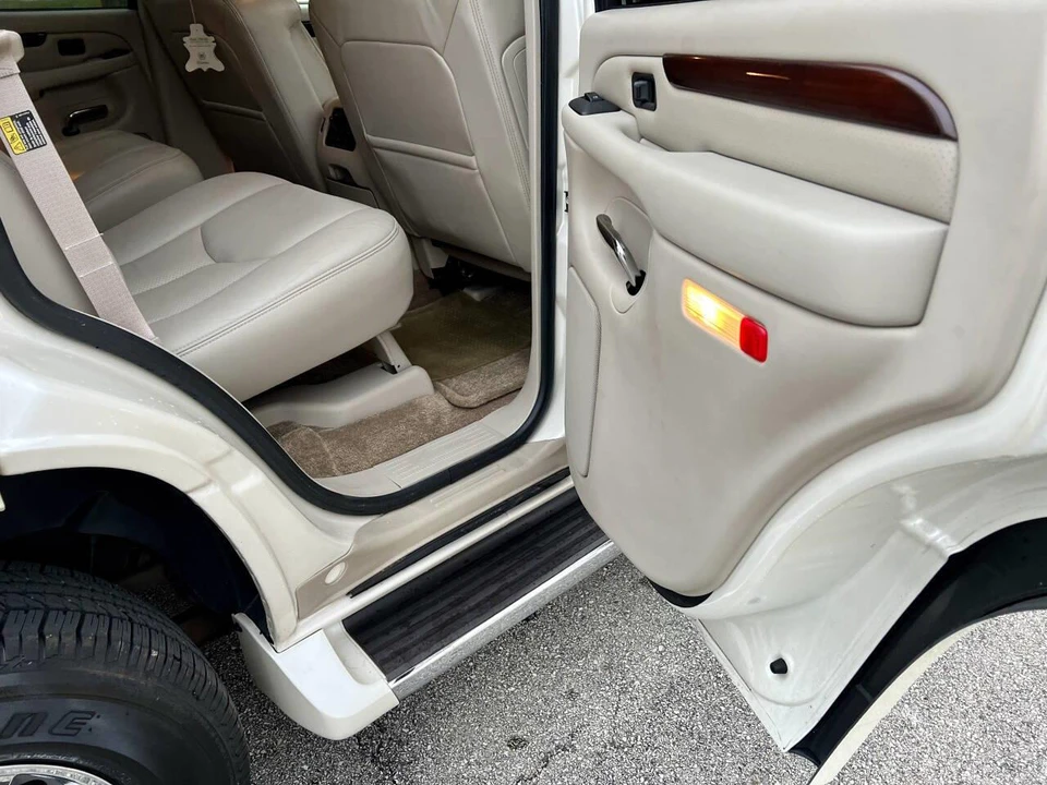 2003 Cadillac Escalade & EXT 2nd Gen - Image 22 of 31