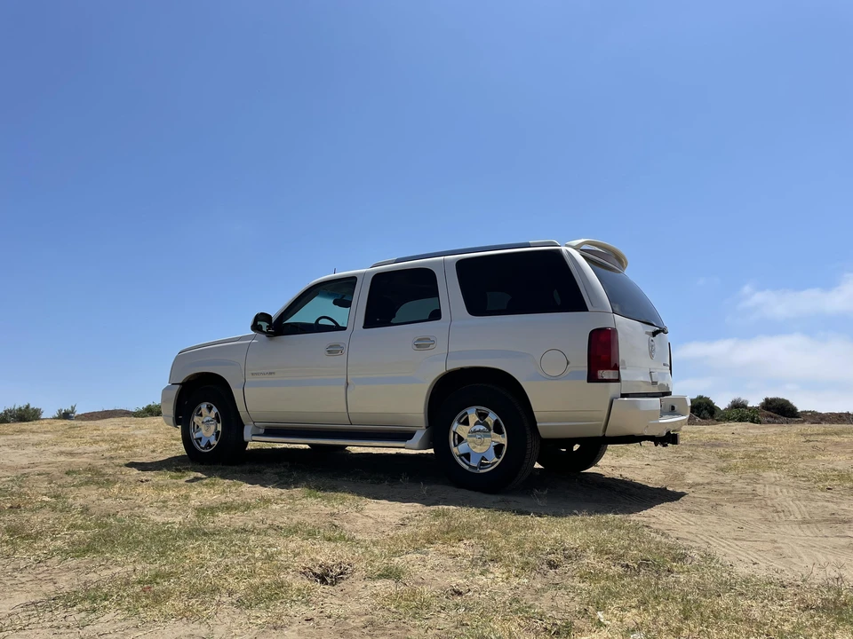 2003 Cadillac Escalade & EXT 2nd Gen - Image 12 of 31