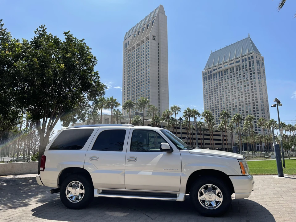 2003 Cadillac Escalade & EXT 2nd Gen - Image 15 of 31