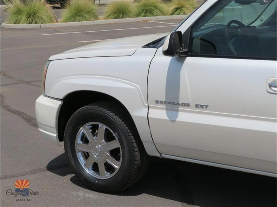 2003 Cadillac Escalade & EXT 2nd Gen - Image 12 of 31