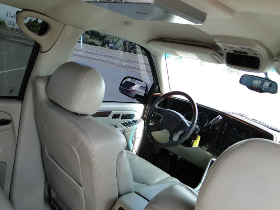 2003 Cadillac Escalade & EXT 2nd Gen - Image 4 of 5
