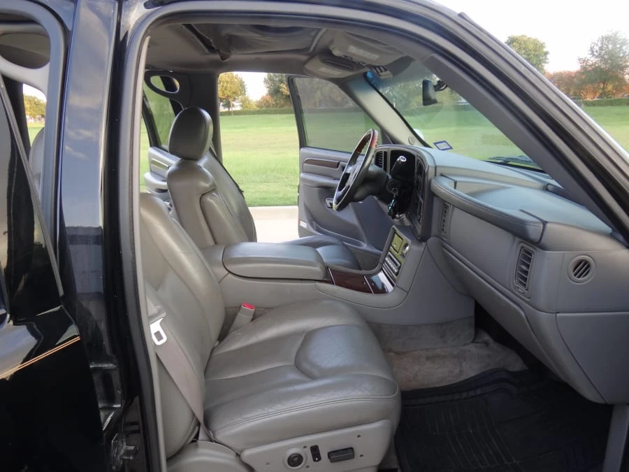 2003 Cadillac Escalade & EXT 2nd Gen - Image 6 of 13