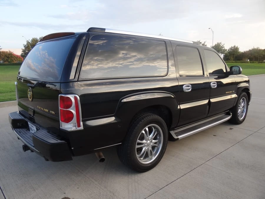 2003 Cadillac Escalade & EXT 2nd Gen - Image 3 of 13