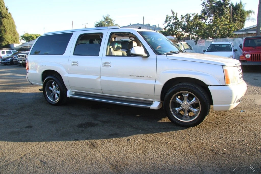 2003 Cadillac Escalade & EXT 2nd Gen - Image 3 of 21