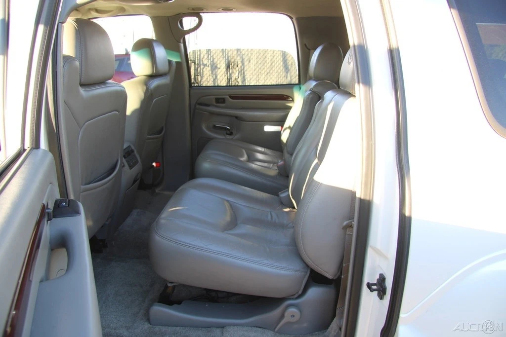 2003 Cadillac Escalade & EXT 2nd Gen - Image 19 of 21