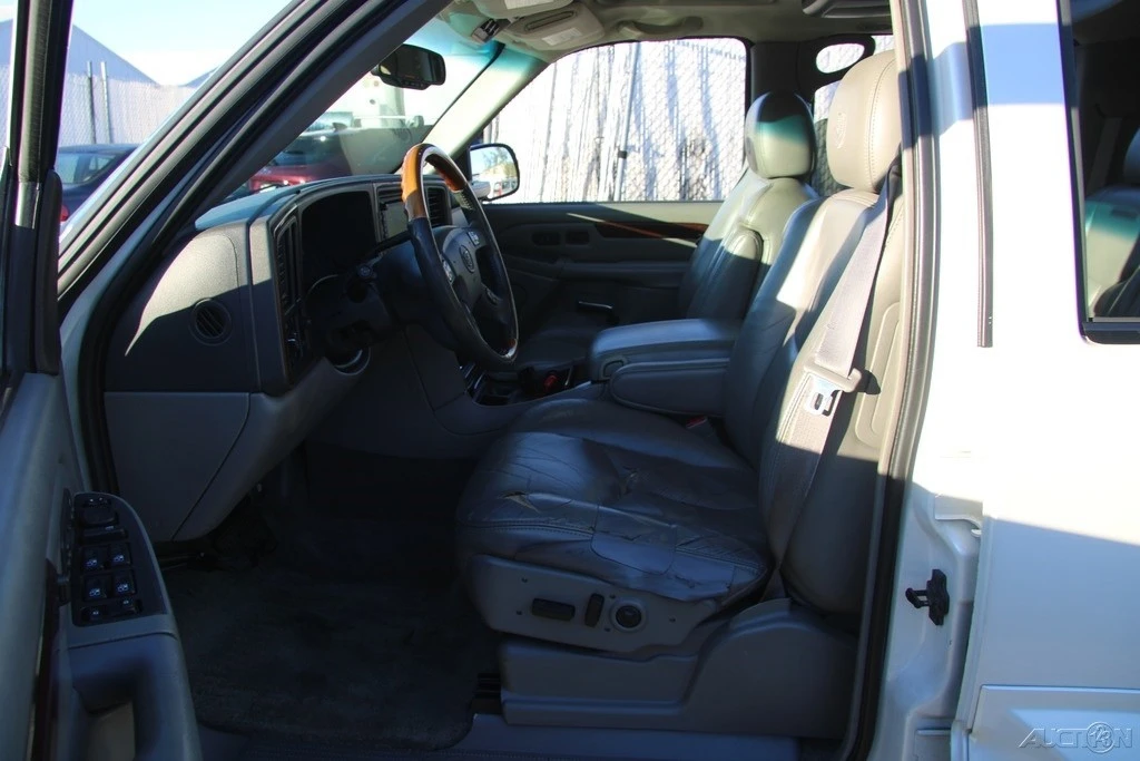 2003 Cadillac Escalade & EXT 2nd Gen - Image 13 of 21
