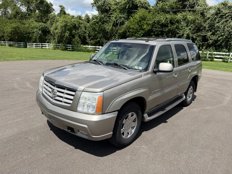 2003 Cadillac Escalade & EXT 2nd Gen - Image 4 of 31