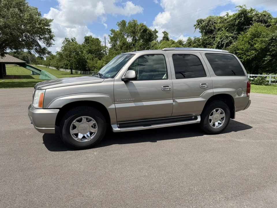 2003 Cadillac Escalade & EXT 2nd Gen - Image 7 of 31