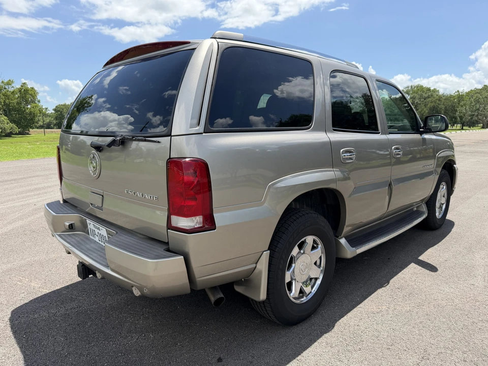 2003 Cadillac Escalade & EXT 2nd Gen - Image 17 of 31