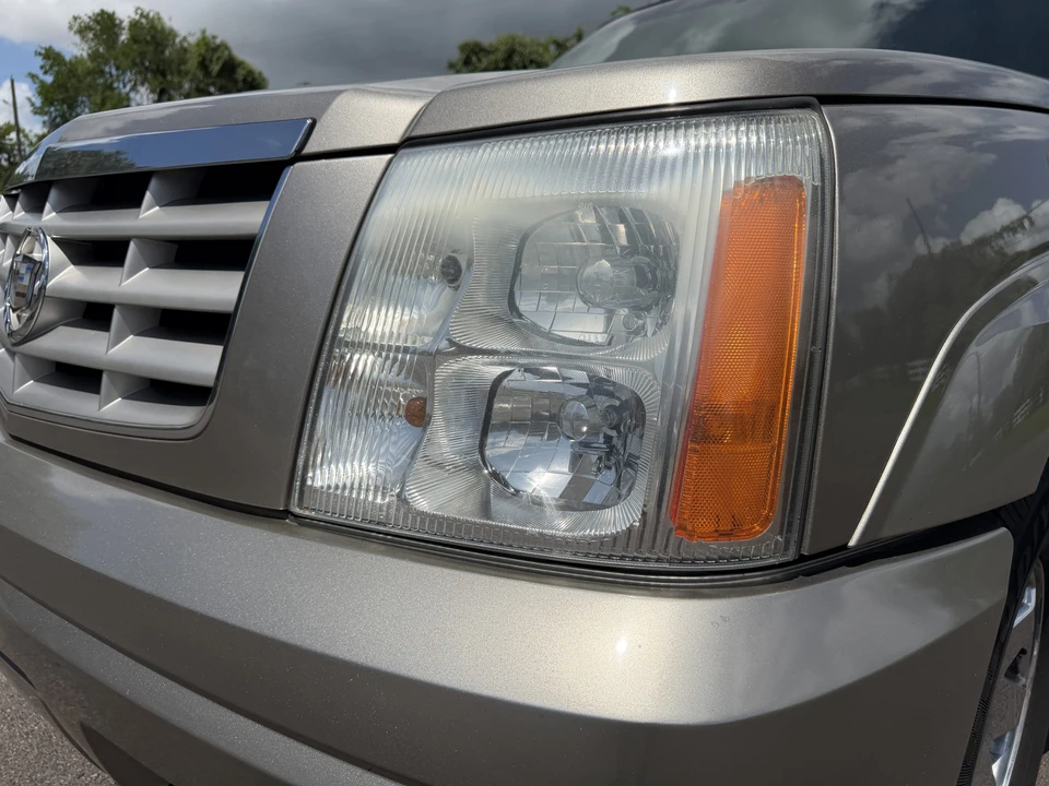2003 Cadillac Escalade & EXT 2nd Gen - Image 31 of 31