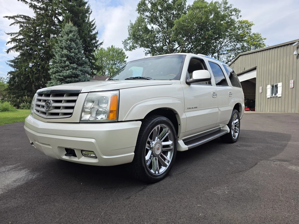 2003 Cadillac Escalade & EXT 2nd Gen - Image 4 of 31