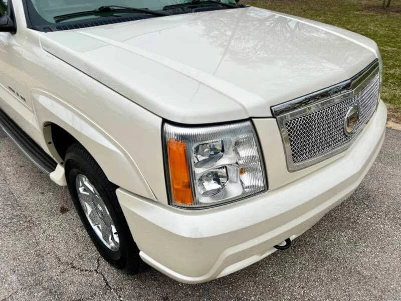 2003 Cadillac Escalade & EXT 2nd Gen - Image 8 of 31