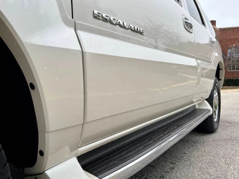 2003 Cadillac Escalade & EXT 2nd Gen - Image 25 of 31