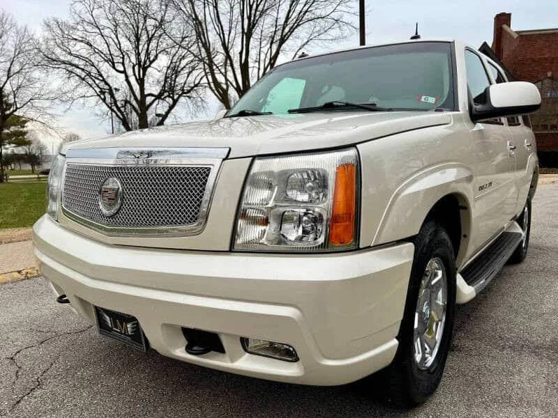 2003 Cadillac Escalade & EXT 2nd Gen - Image 4 of 31