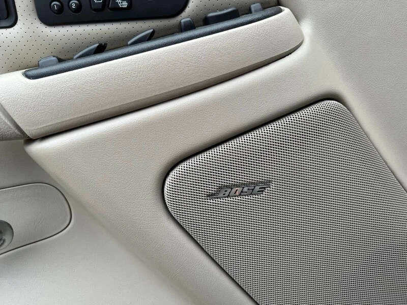 2003 Cadillac Escalade & EXT 2nd Gen - Image 31 of 31
