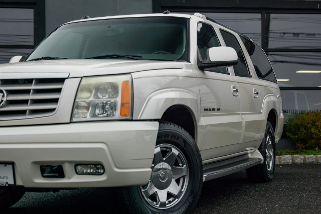 2003 Cadillac Escalade & EXT 2nd Gen - Image 23 of 31