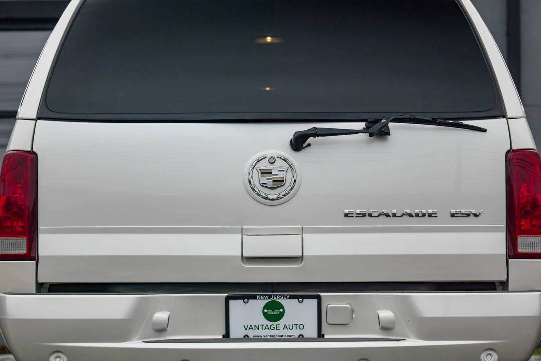 2003 Cadillac Escalade & EXT 2nd Gen - Image 31 of 31