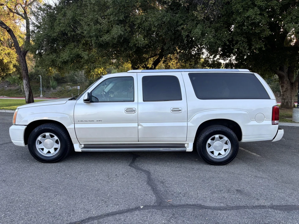 2003 Cadillac Escalade & EXT 2nd Gen - Image 5 of 31