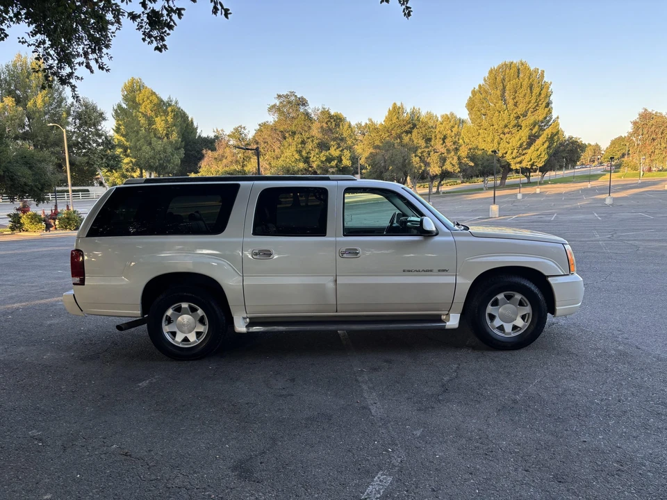 2003 Cadillac Escalade & EXT 2nd Gen - Image 9 of 31