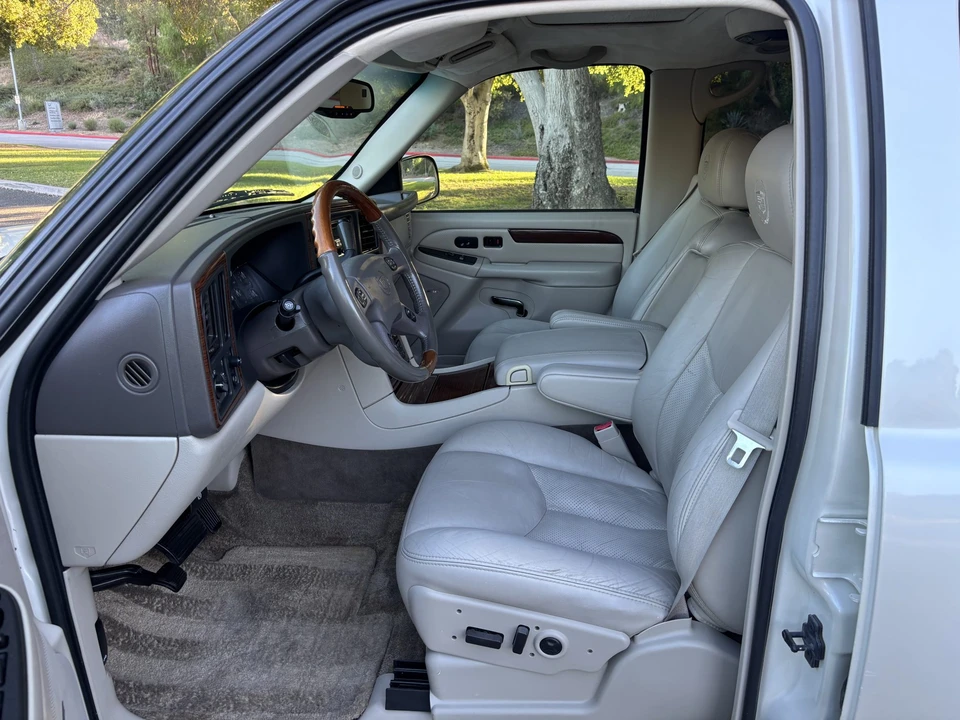 2003 Cadillac Escalade & EXT 2nd Gen - Image 30 of 31
