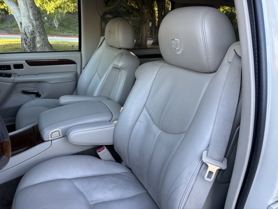 2003 Cadillac Escalade & EXT 2nd Gen - Image 31 of 31