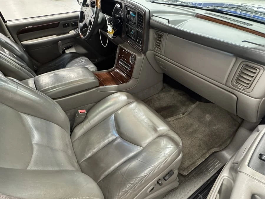 2003 Cadillac Escalade & EXT 2nd Gen - Image 11 of 14